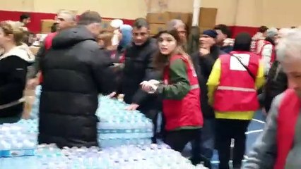 Türkiye tek yürek oldu. Asil halkımızın seferber olduğunu gösteren görüntüler