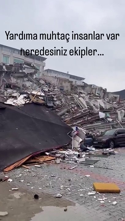 Volkan Demirel isyan etti: Yardıma muhtaç insanlar var. Neredesiniz ekipler