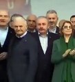 Erdoğan sağına Tansu Çilleri aldı Binali Yıldırım’ın tepkisi böyle oldu.  İzleyin kendi gözlerinizle görün