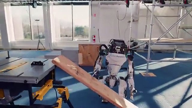 Türk insanı enflasyona boğdurulurken el oğlu bakın nasıl bir robot yaptı