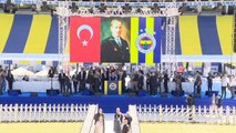 Aziz Yıldırım kongreyi terk etti