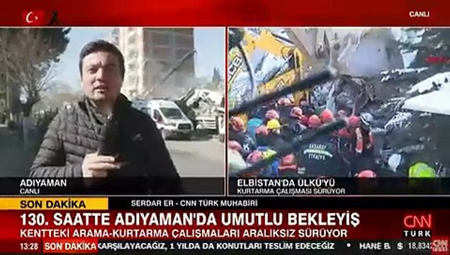 CNN Türk muhabirine canlı yayında saldırı. Stüdyodakiler hiçbir şey olmamış gibi yayına devam etti