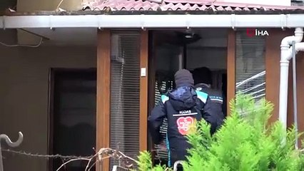 Anne ile 2 çocuğu evde ölü bulundu