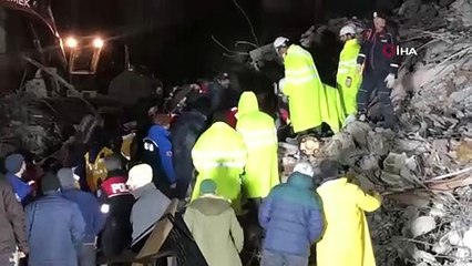 Depremde 6 bin 217 bina yıkıldı