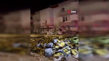 Muz yüklü kamyonet patladı. Sokak savaş alanına döndü