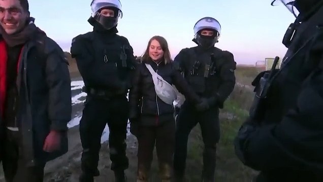 İklim aktivisti Greta Thunberg gözaltına alındı