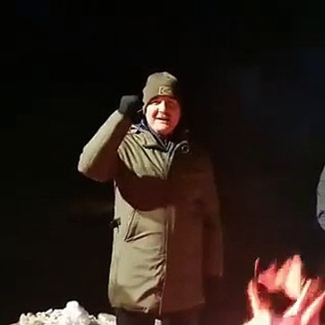 Süleyman Soylu ateş başında şiir okudu. Zafer Arapkirli Soylu'nun alacağı ödülü açıkladı