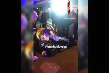 Minibüs halay çekenlerin arasına girdi. Asker eğlencesi felakete döndü