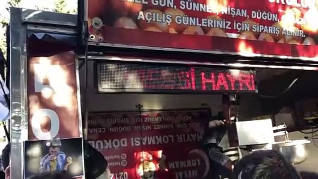 Messi için 'hayır lokması' döktürüldü. Arjantin bayrakları açıp tezahürat da yaptılar