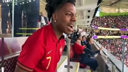 Görenler videoyu başa sarıp tekrar izledi. Ünlü fenomenin hüngür hüngür ağladığı videoda Ali Koç detayı