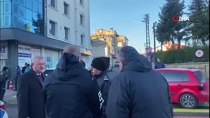 Korku dolu anlar. Etrafa rastgele ateş açtı