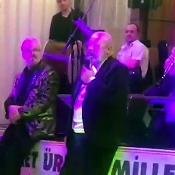 Ethem Sancak Binali Yıldırım’a türküyle meydan okudu