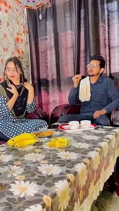Kon_kon_aise_karta_h_mehmano_k_jaane_k_bad__#comedyvideo_#razikaabaan__#abaan__#comedy__#content(360p)