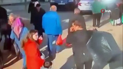 Yaşlı kadını önce düşürdü sonra ezdi