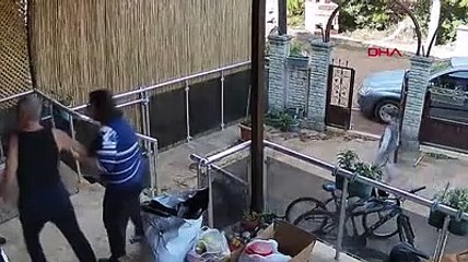 Fahiş zam yapan ev sahibi kiracısını tekme tokat dövdü. O anlar kamerada