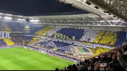 Dev maçta Fenerbahçe taraftarından koreografi