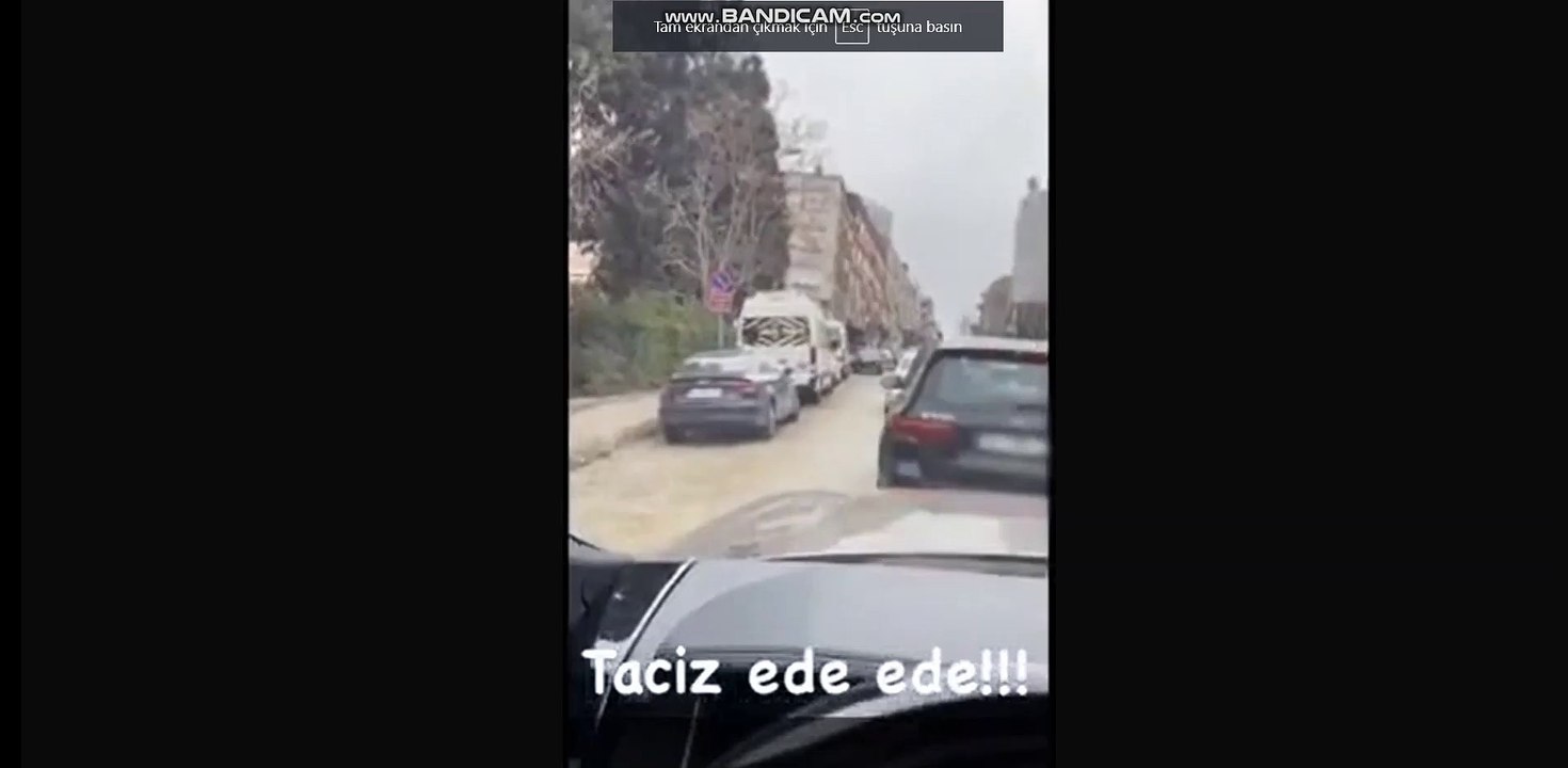 Demet Akalın’a trafikte taciz. ''Seni vallahi bulacağım''