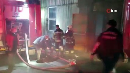 Kauçuk fabrikası yandı 