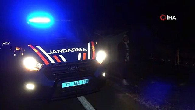 Kontrolden çıkan TIR karşı şeride geçti. Facianın eşiğinden dönüldü