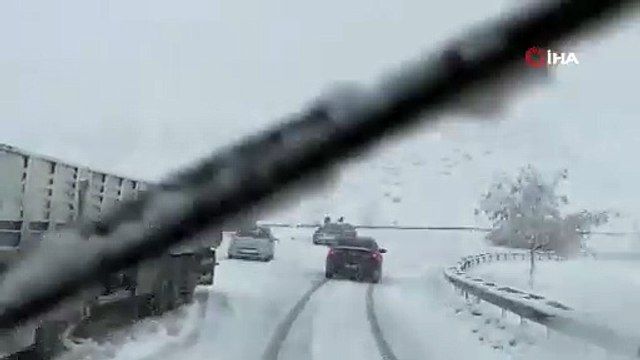 Bitlis’te kar yağdı, hayat felç oldu