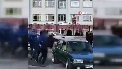 Ankara’da öğrenciler ile bir şahıs arasında kavga çıktı