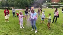 Festiwal baniek mydlanych i Dzień Kolorów na placu św. Wojciecha w Gnieźnie