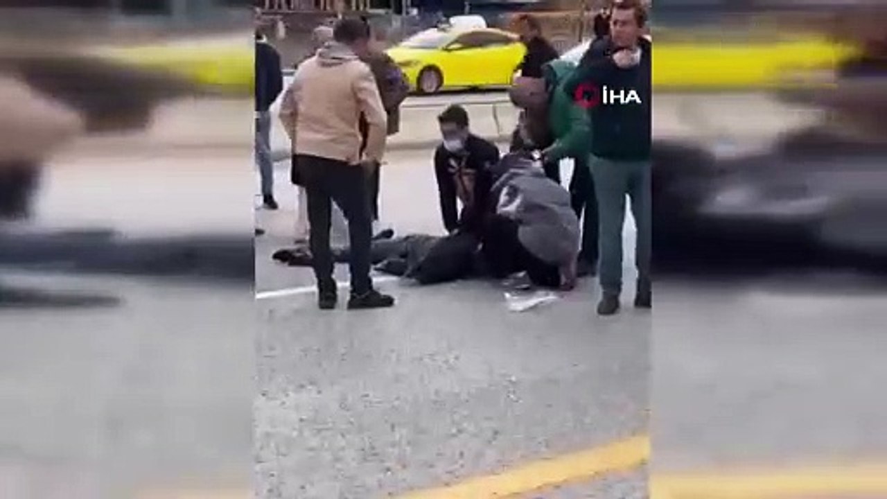 Manken ve oyuncu Özge Ulusoy'un acı günü. Babası trafik kazasında hayatını kaybetti