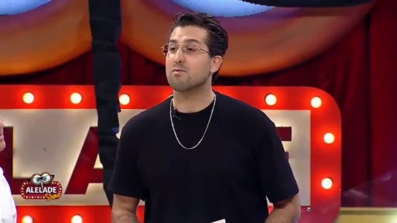 Doğu Demirkol, Mustafa Sandal ile arasındaki makarna anısını ifşa edince şarkıcının yüzü değişti. Makarnaya ödedikleri para dudak uçuklattı