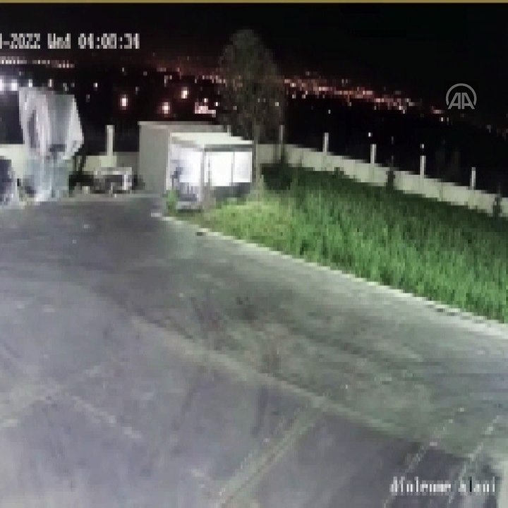 Deprem anında gökyüzünde beliren ışıkların nedeni belli oldu. Birbiri arkasına yanıp söndüler