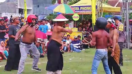 Tiban Kerjo Perut Buncit Paidi Jebol Terkena Pecut Samber Nyowo