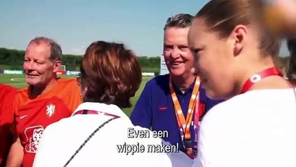 Canlı yayında eşine seks teklif etti. 71 yaşındaki Hollandalı teknik adamdan olay hareket