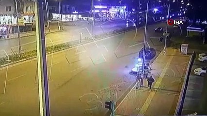 TikTok için yapmışlar! Yolda yürüyen kızlara kabusu yaşattılar