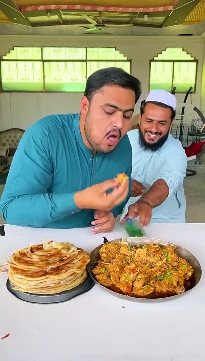 Flip and eat chicken fry