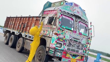 Teddy Bear crezy dance & spray prank on the road 2024  funny video