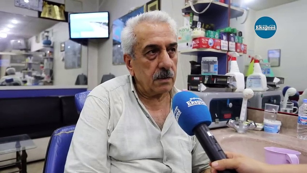 Diyarbakır'ın 55 yıllık berberi: Yeni nesil makas kullanmıyor