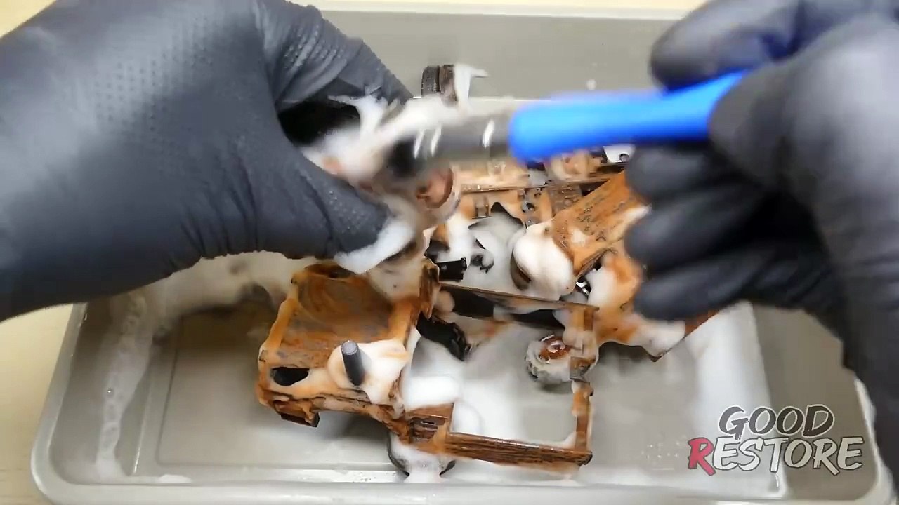 Destroyed SCANIA fuel truck _Restoration Abandoned semi trailer .