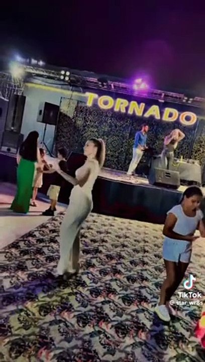 A Dance Journey" "Rhythmic Bliss: Stunning Dance Performance"Energetic Vibes: Hip-Hop Dance Masterclass Graceful Elegance: Ballet at Its Best" Fusion Dance: East Meets West" 6. "Urban Groove: Street Dance Extravaganza" 7. "Sizzling Salsa: Latin Dance Heat