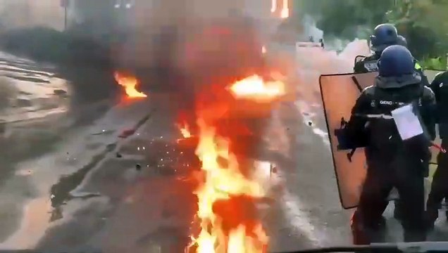 Des affrontements sur la RD12