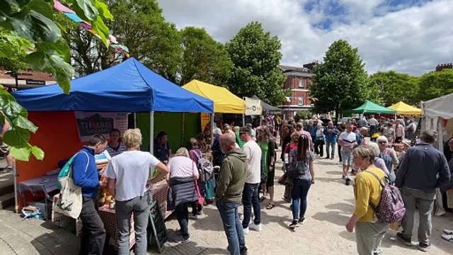 Crowds of people at Crediton Food and Drink Festival 2024 (Will Goddard, Crediton Courier)