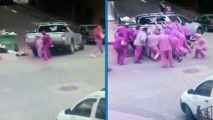 Rize'de geri manevra yapan kamyonet 2 yayayı altına kaldı; o anlar kamerada