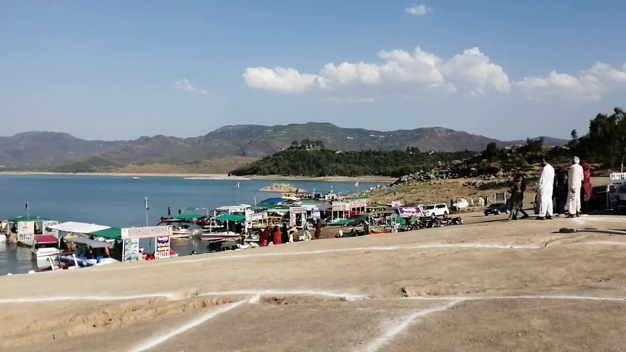 Explore Pakistan