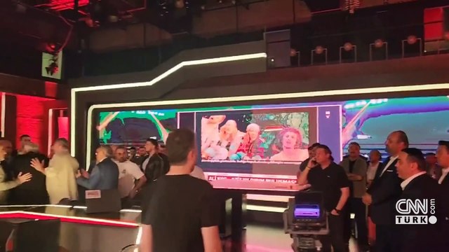 Tarihi canlı yayın başladı! Ali Koç ile Aziz Yıldırım karşı karşıya