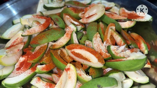 How to make pickle at home|ghar pr achaar bananay ka tareeka|daily routine |urdu/hindi