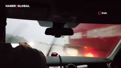 Erzincan-Sivas kara yolunda heyelan: 1 ölü 2 yaralı