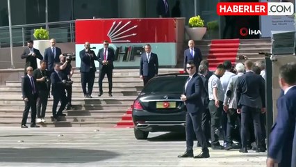 İşte Cumhurbaşkanı Erdoğan ve CHP lideri Özel'in birbirilerine aldığı hediyeler
