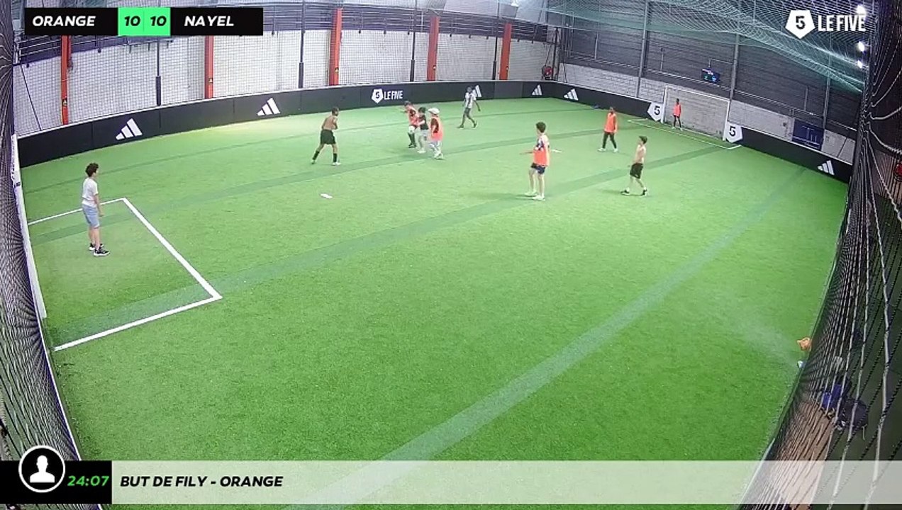 But de fily - orange