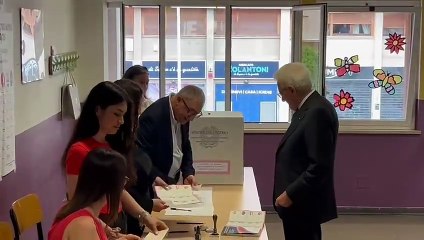 Il capo dello Stato Sergio Mattarella ha votato a Palermo