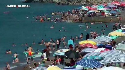YKS sonrası sahillerde yoğunluk: Karadeniz doldu taştı