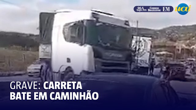 Acidente grave entre carreta e caminhão na BR-381 deixa homem preso em ferragens