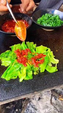 Chinese burger Stir-fried Lettuce with Chili Peppers